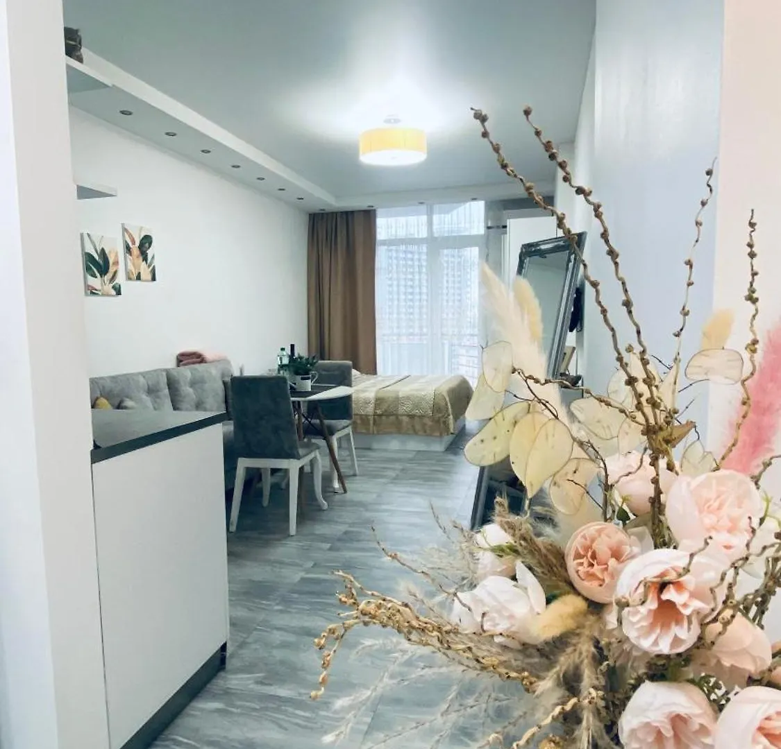 Real Palace Apartment Батуми